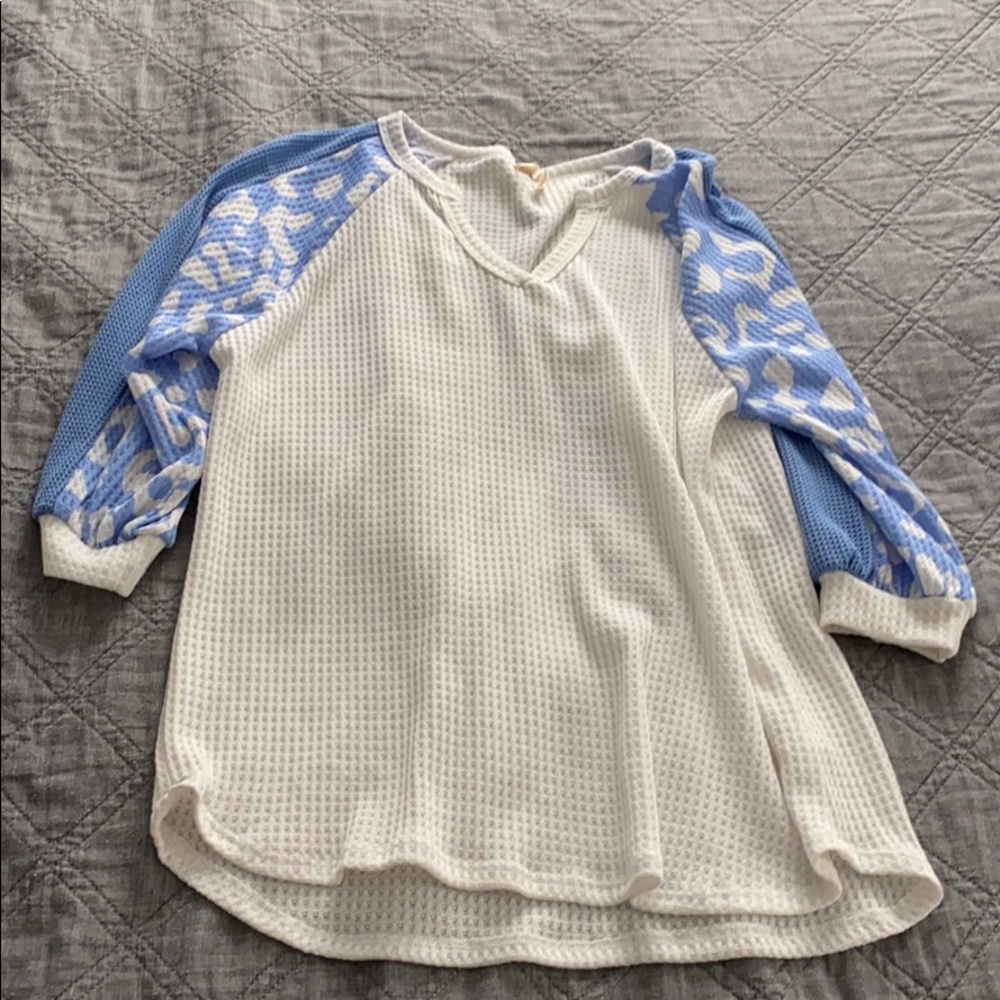 White, Blue & Cheetah 3/4 Sleeve Tee